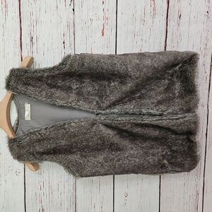 NWOT Urmada Faux Vest